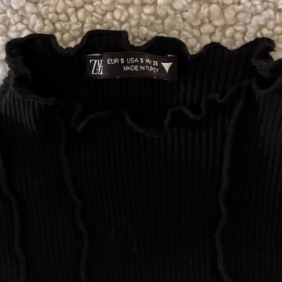 Small Black Knit Zara Dress - Picture 3 of 3